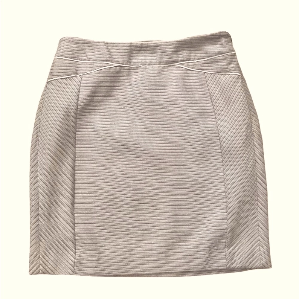 White House Black Market Mini Tweed Skirt Size 6